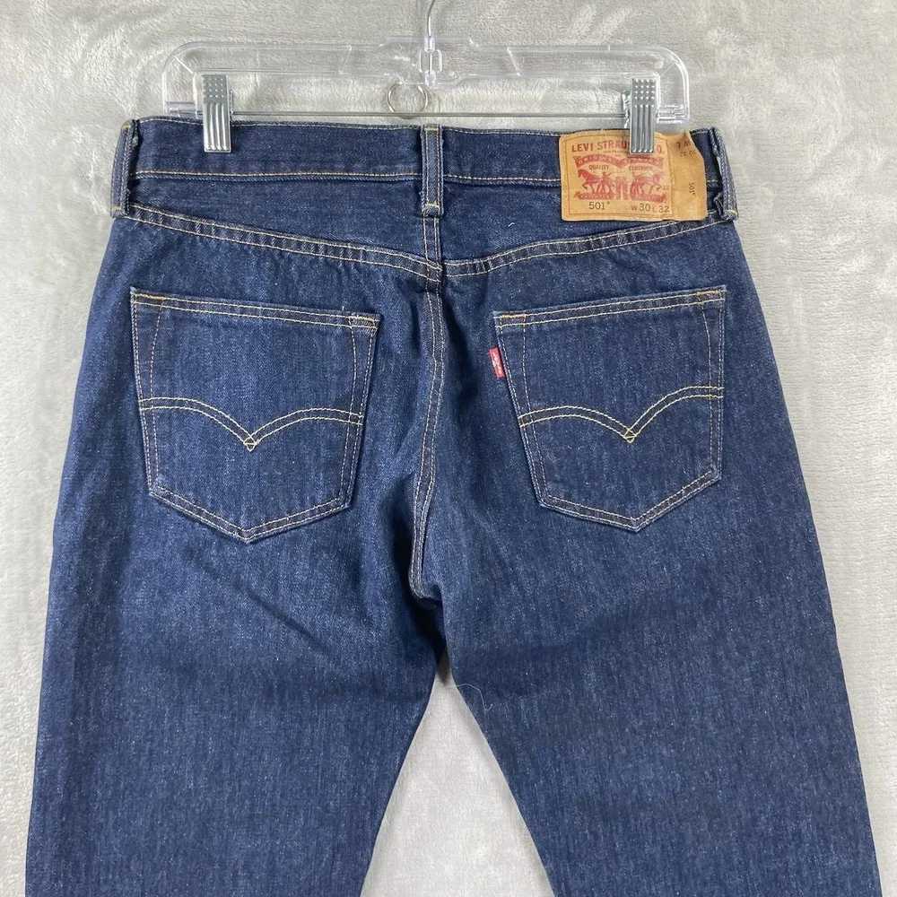 Levi's 501 Jeans Mens 30x32 Original Straight Leg Button Fly Dark Blue Denim